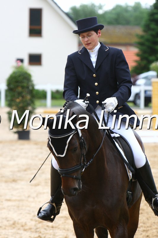 006M3583_Dressur L.JPG